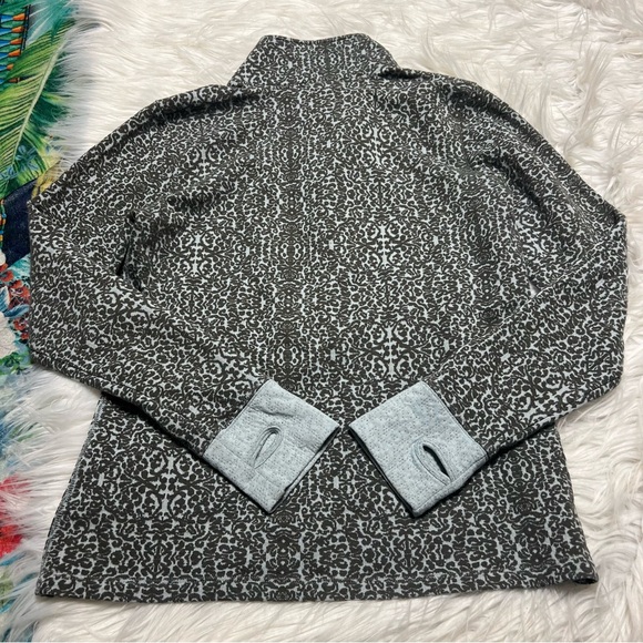 Kavu pullover top - Picture 4 of 5